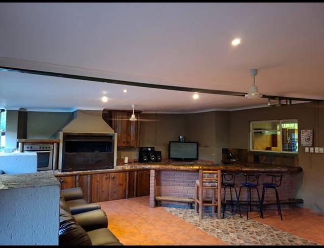 4 BEDROOM HOUSE FOR SALE IN MOUNTAIN VIEW